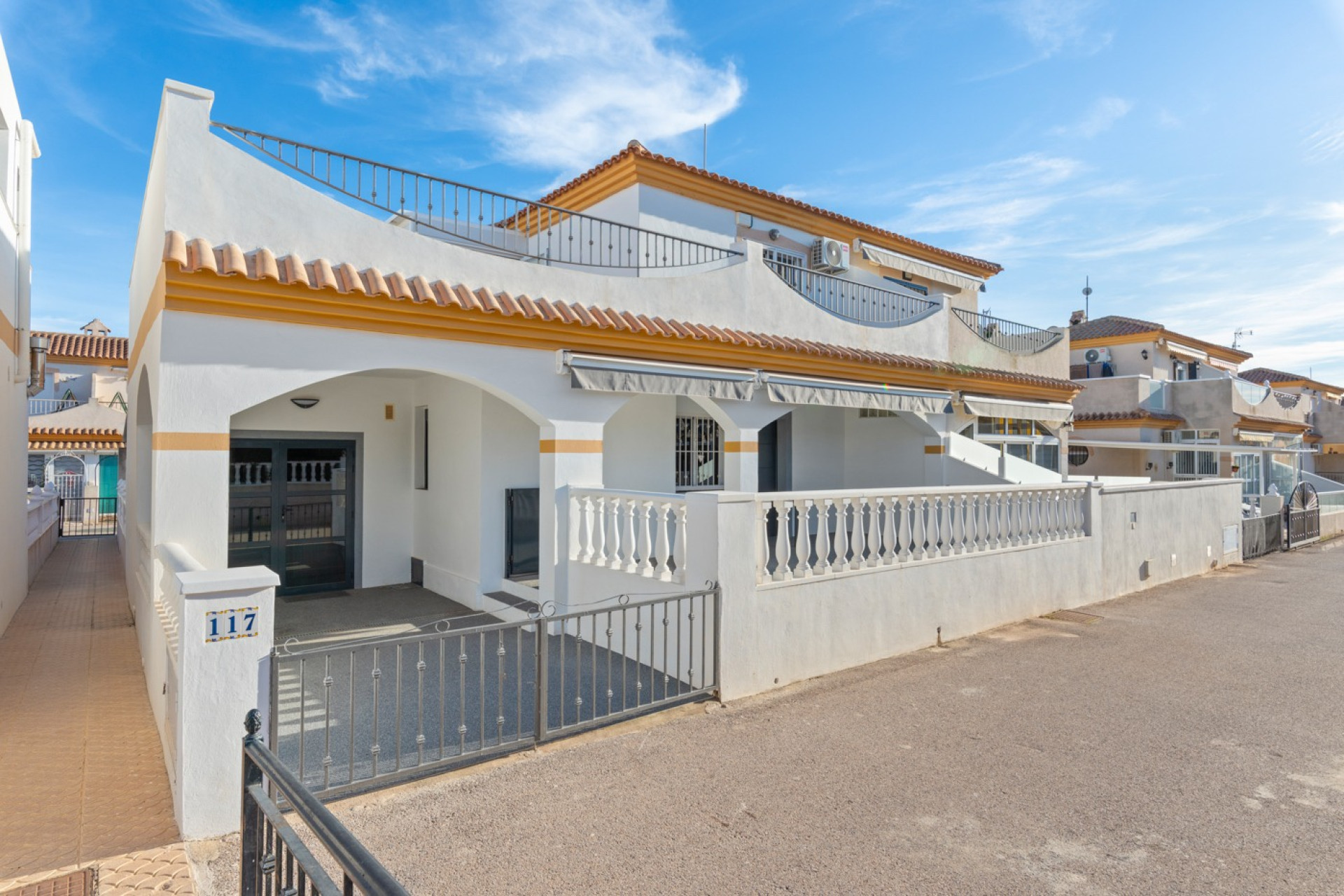 Herverkoop - 4. Halfvrijstaande villa - Orihuela Costa - Costa Blanca Zuid
