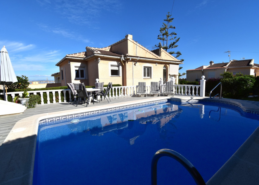 Herverkoop - 4. Halfvrijstaande villa - Orihuela Costa - Costa Blanca Zuid