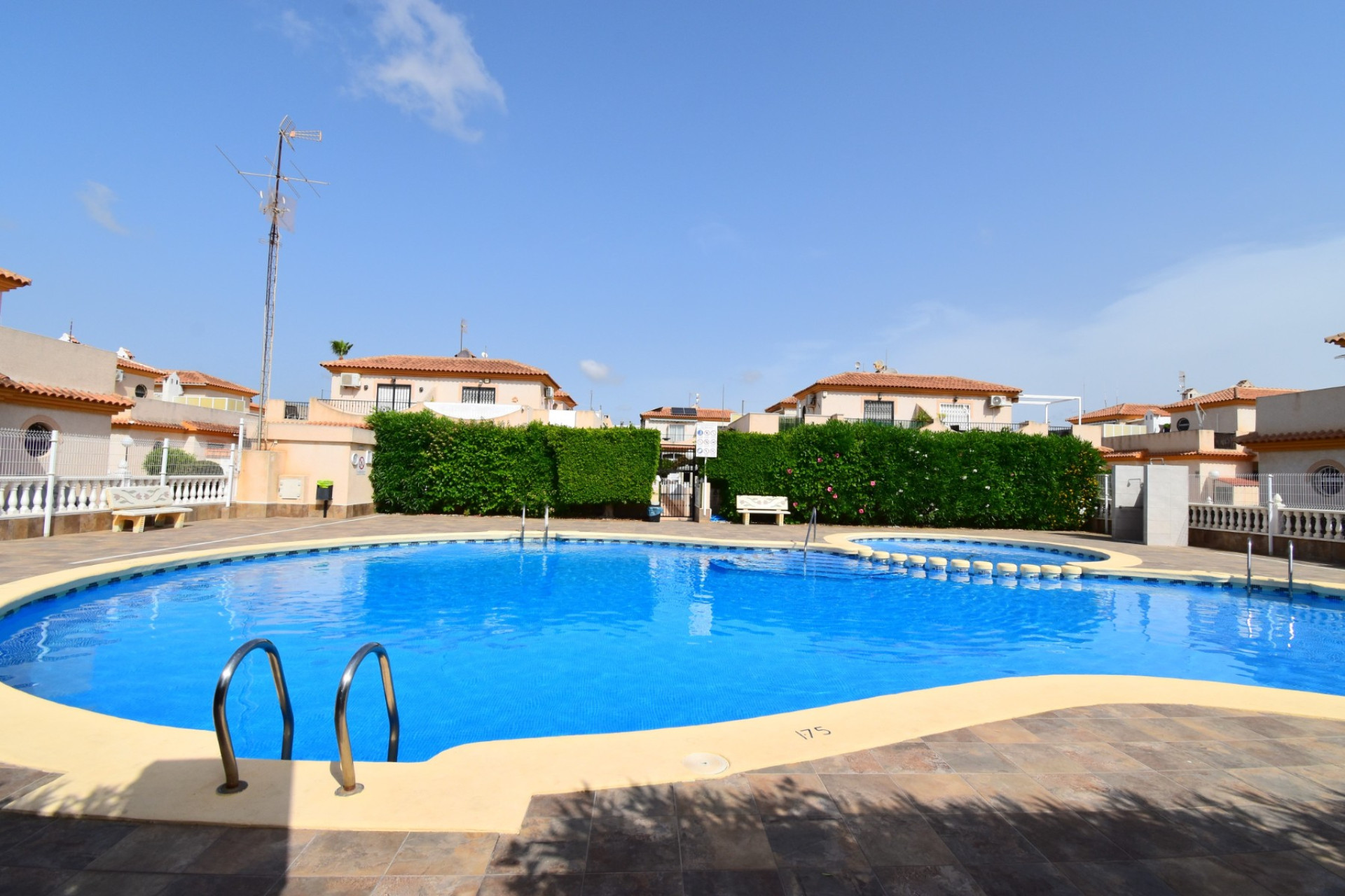 Herverkoop - 4. Halfvrijstaande villa - Orihuela Costa - Costa Blanca Zuid