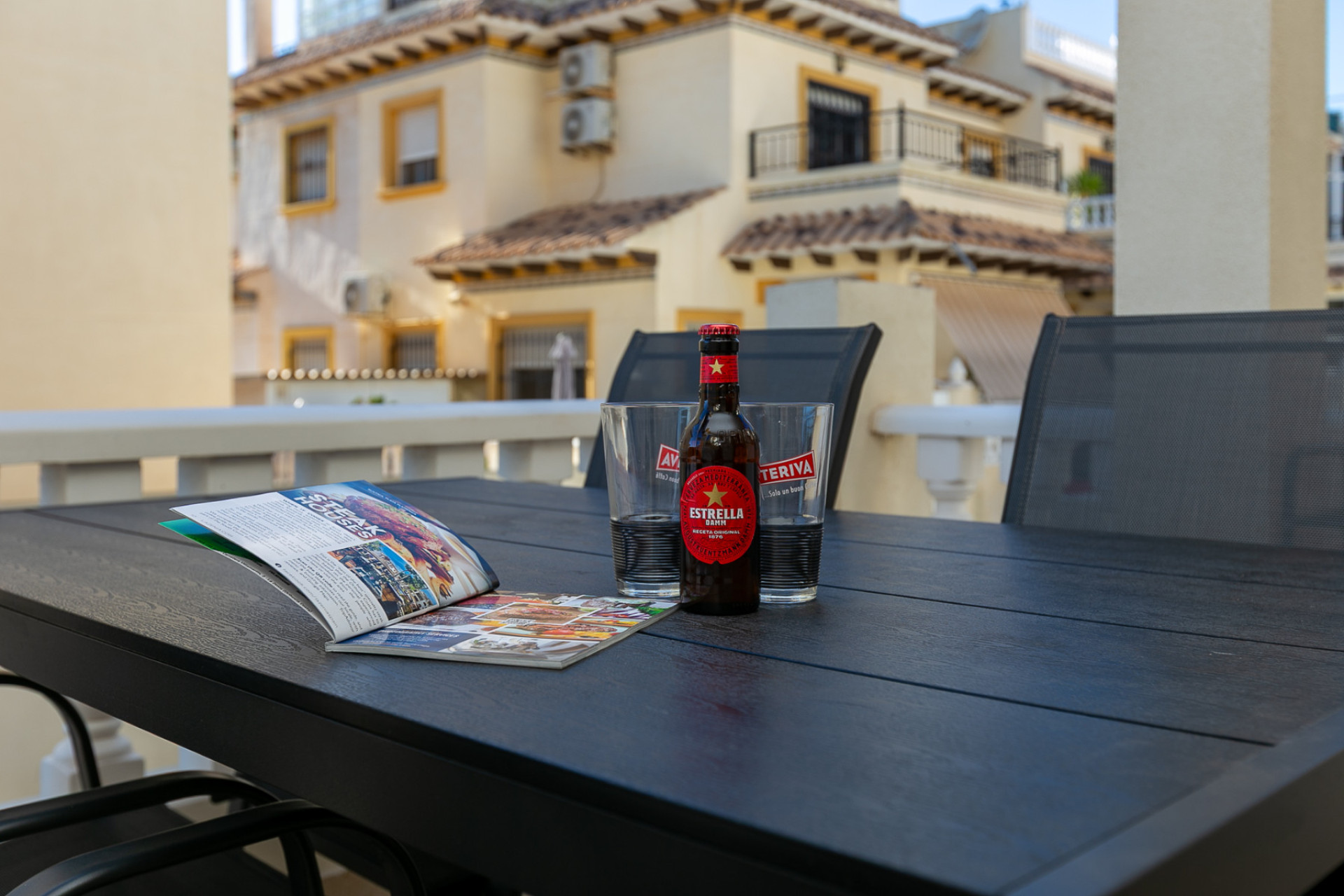 Herverkoop - 4. Halfvrijstaande villa - Playa Flamenca - Costa Blanca Zuid