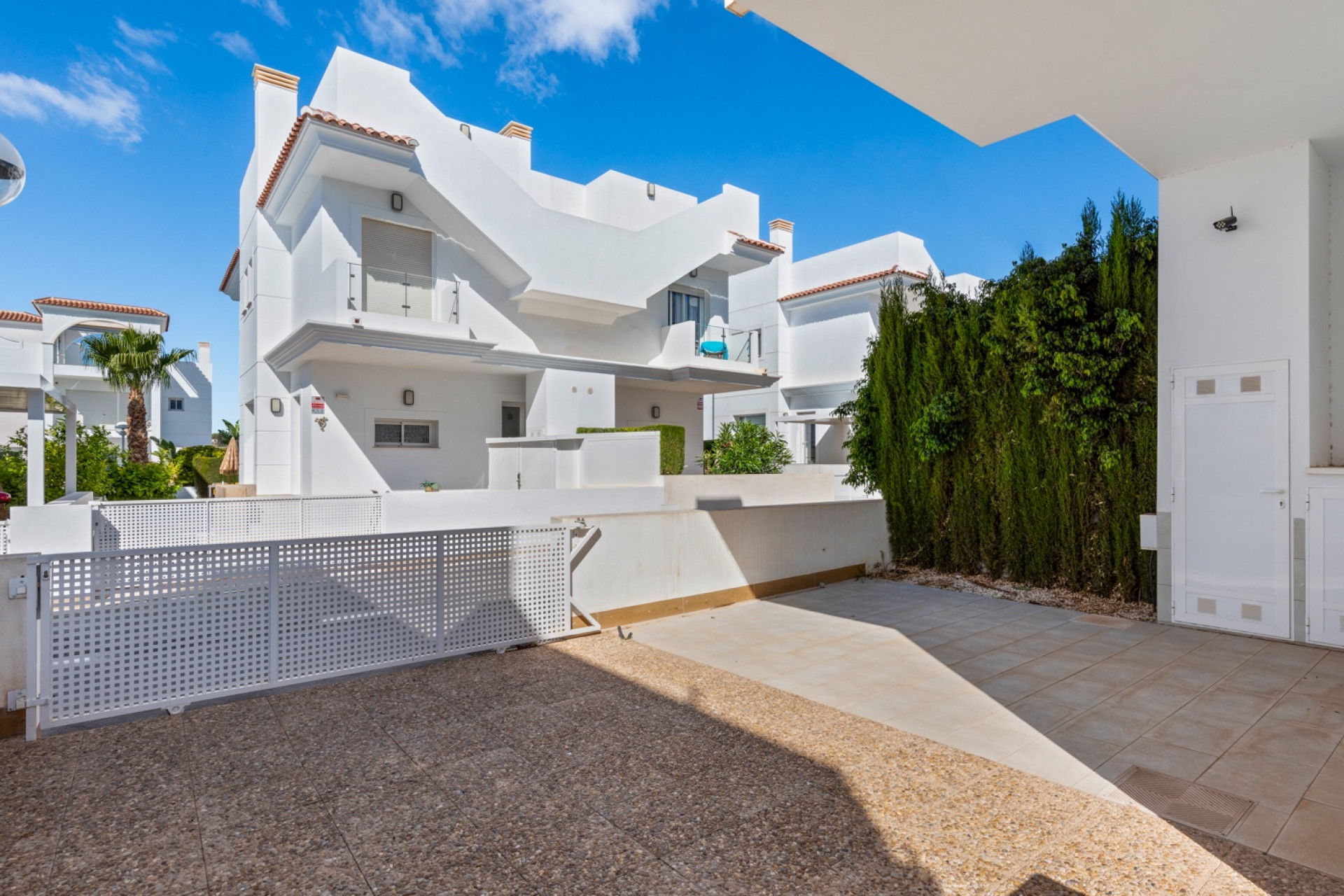 Herverkoop - 4. Halfvrijstaande villa - Rojales - Costa Blanca Zuid