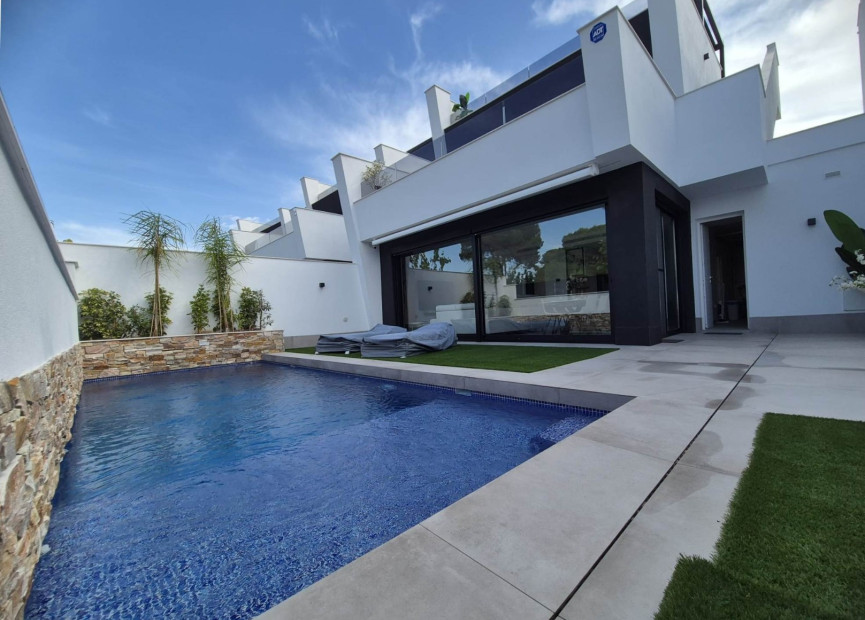 Herverkoop - 4. Halfvrijstaande villa - Santiago de Ribera - Costa Calida