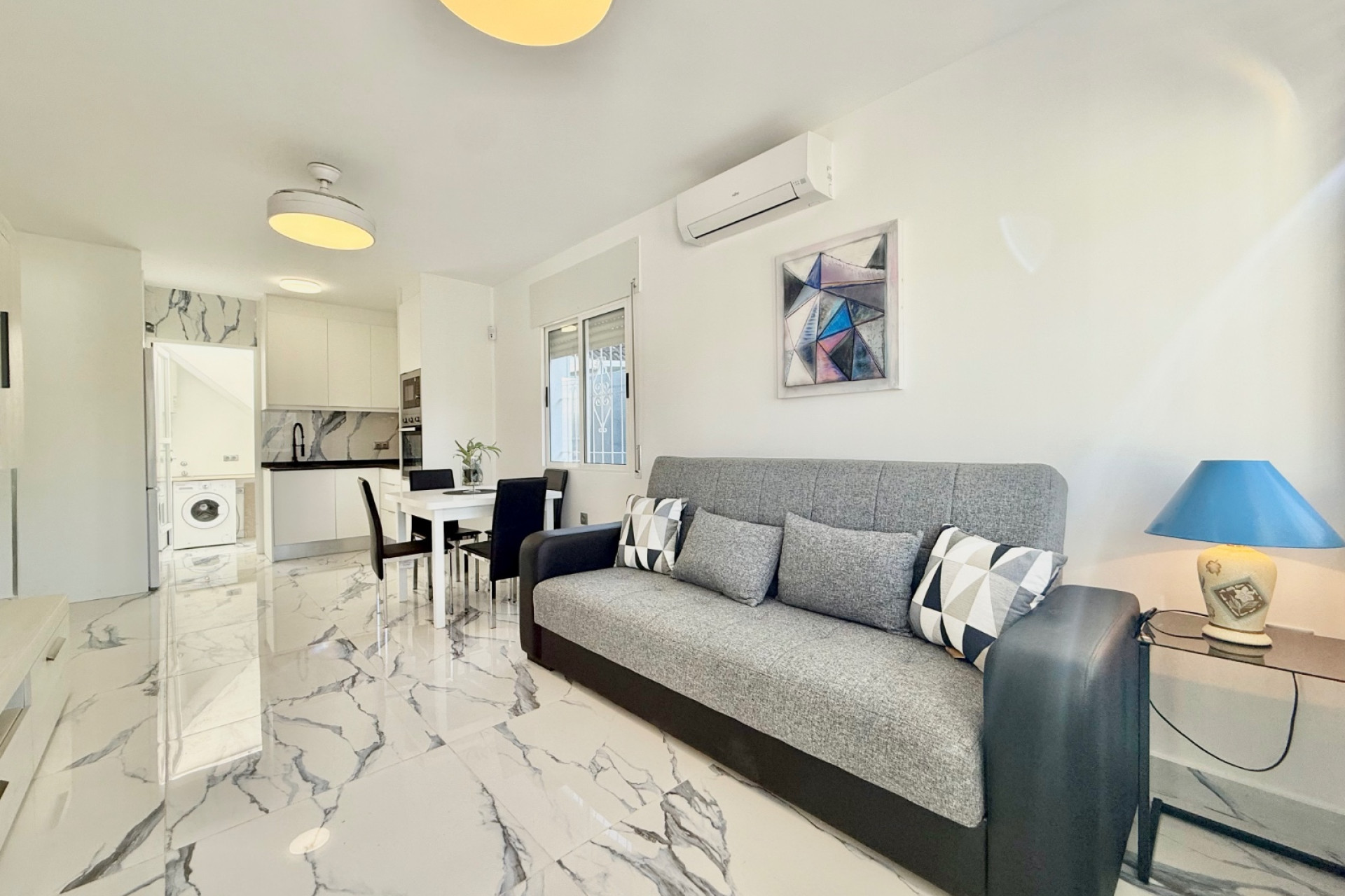 Herverkoop - 4. Halfvrijstaande villa - Torrevieja - Costa Blanca Zuid