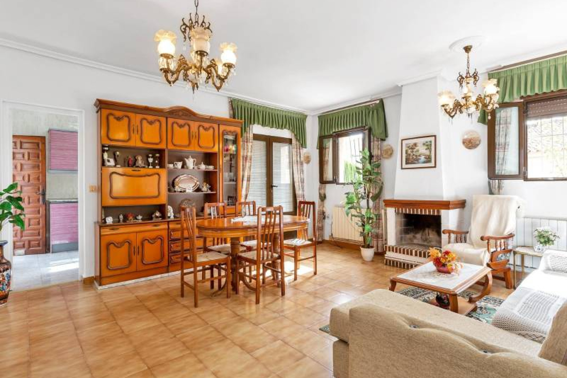 Herverkoop - 4. Halfvrijstaande villa - Torrevieja - Costa Blanca Zuid