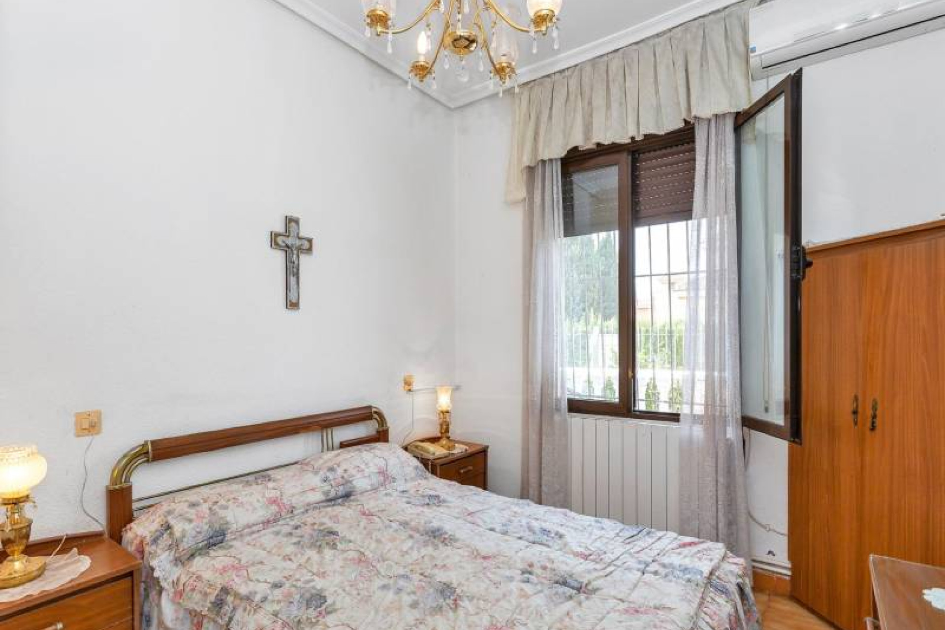 Herverkoop - 4. Halfvrijstaande villa - Torrevieja - Costa Blanca Zuid