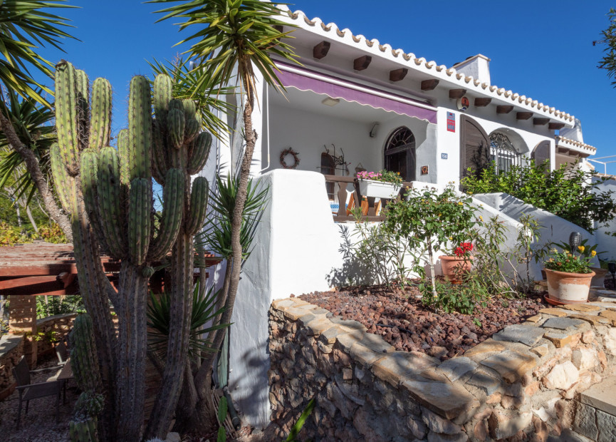 Herverkoop - 4. Halfvrijstaande villa - Villamartin - Costa Blanca Zuid