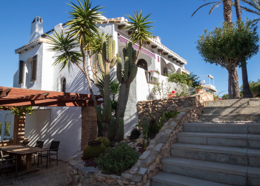 Herverkoop - 4. Halfvrijstaande villa - Villamartin - Costa Blanca Zuid