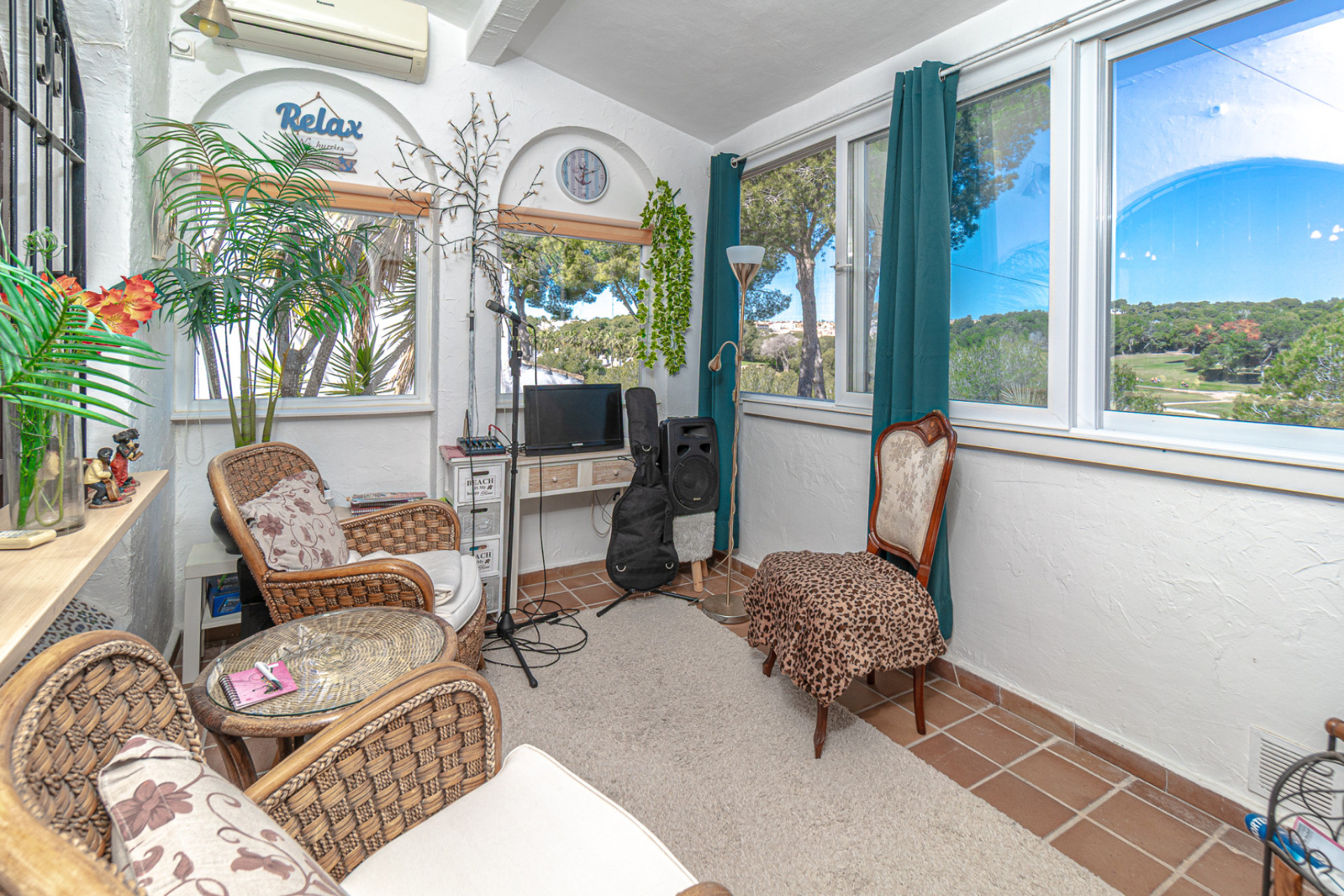 Herverkoop - 4. Halfvrijstaande villa - Villamartin - Costa Blanca Zuid