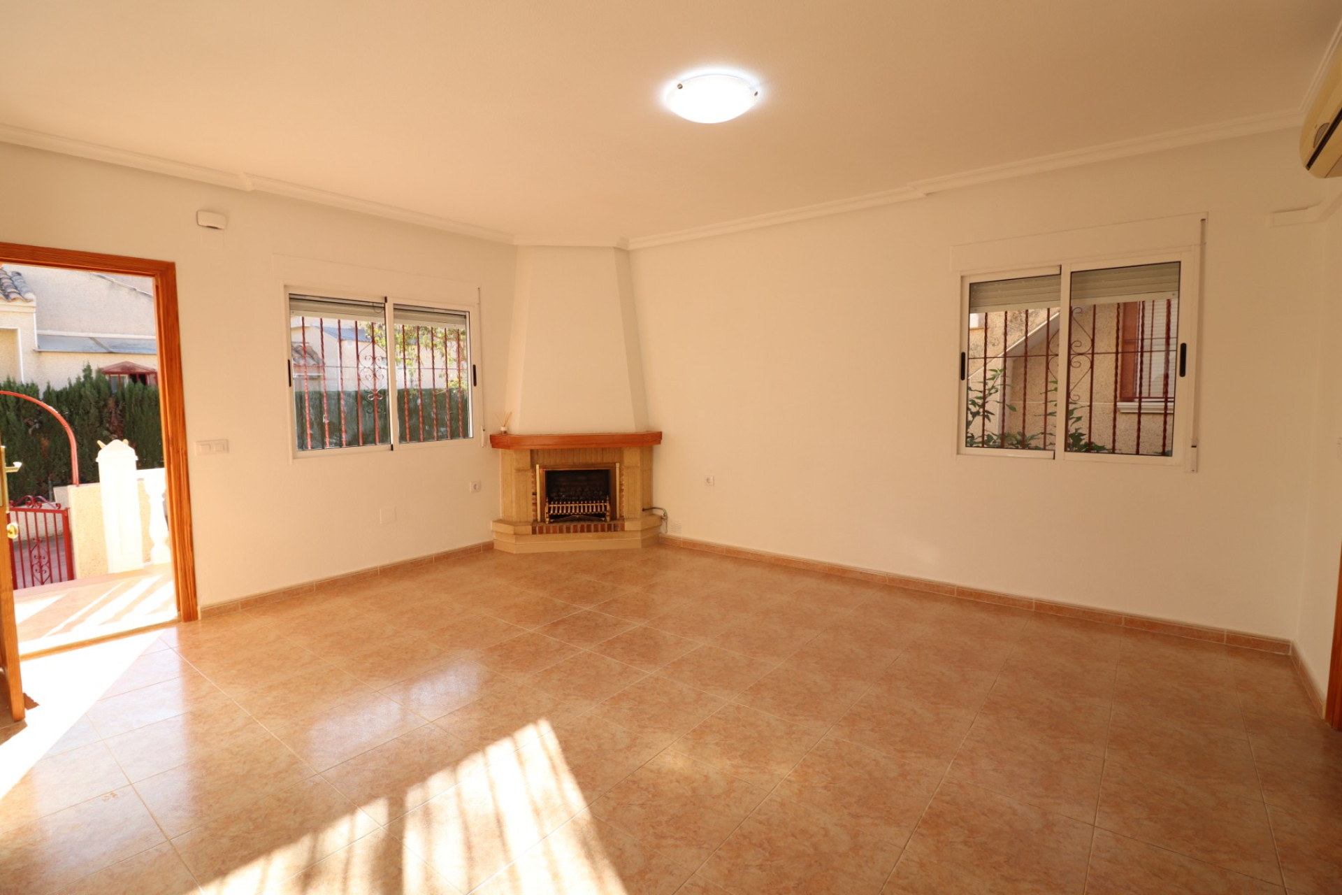 Herverkoop - 4. House - Detached Villa - Algorfa - Rojales