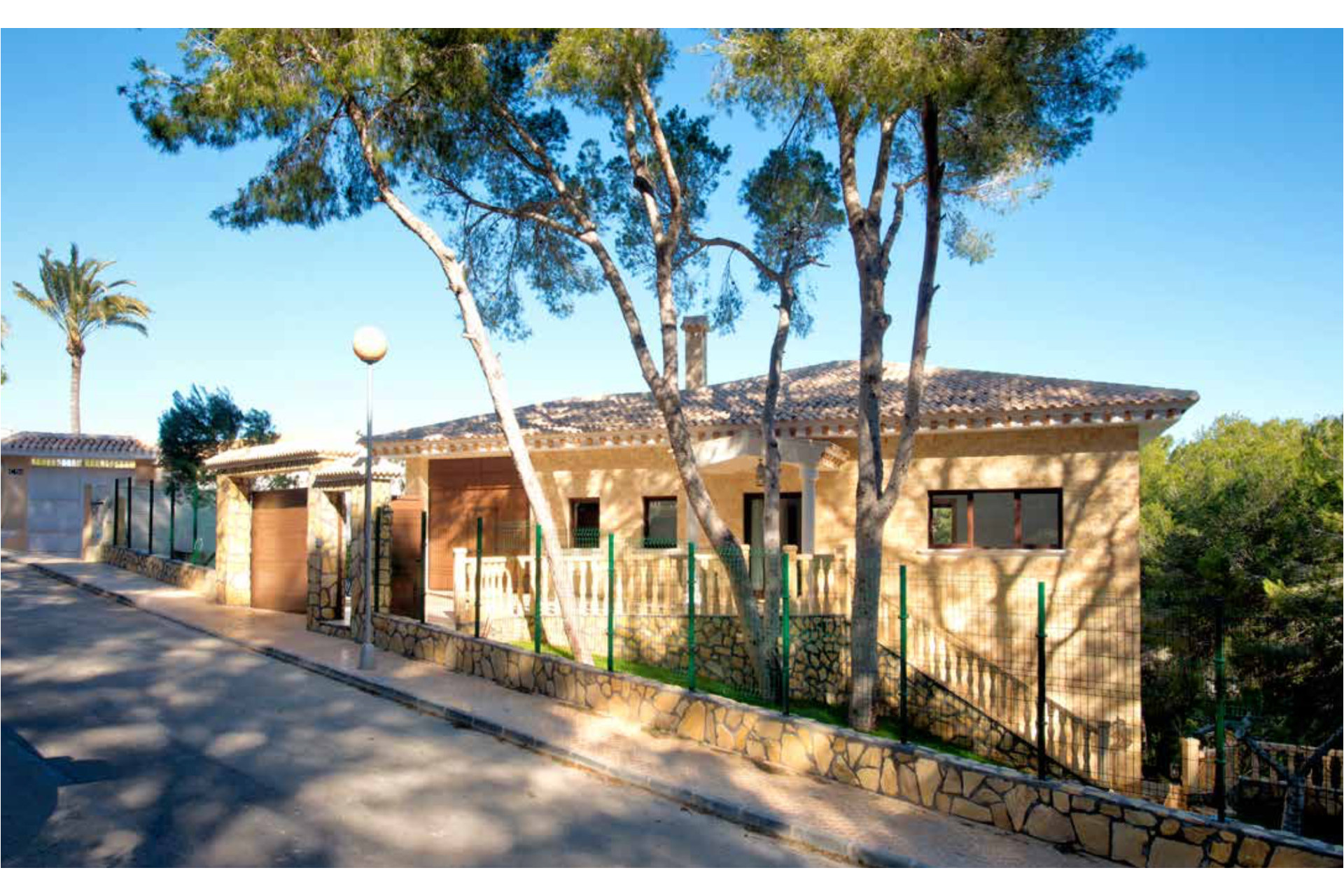 Herverkoop - 4. House - Detached Villa - Dehesa de Campoamor - Orihuela Costa