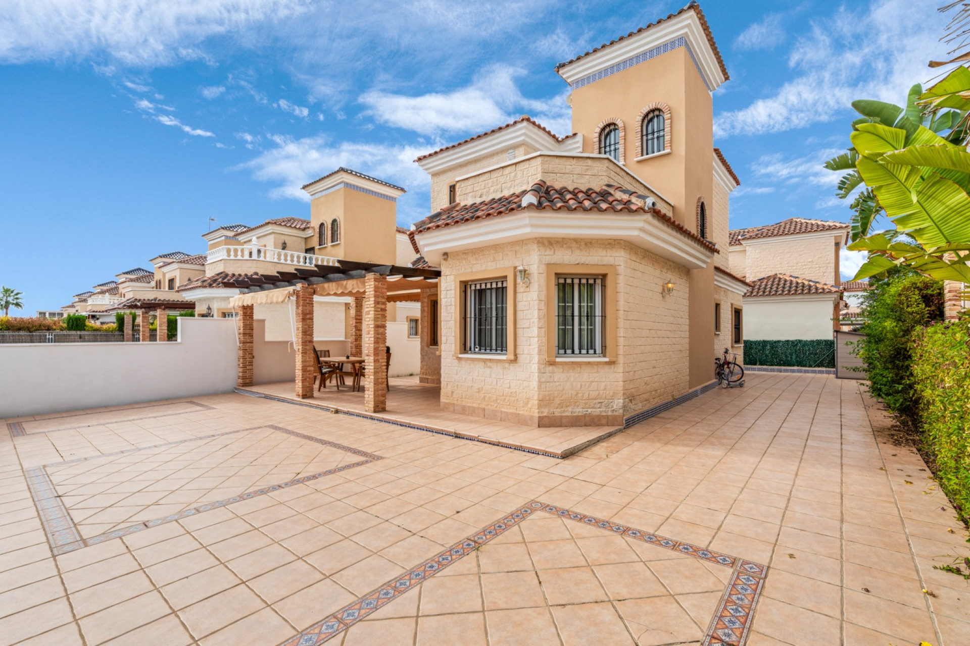 Herverkoop - 4. House - Detached Villa - Guardamar del Segura - Guardamar