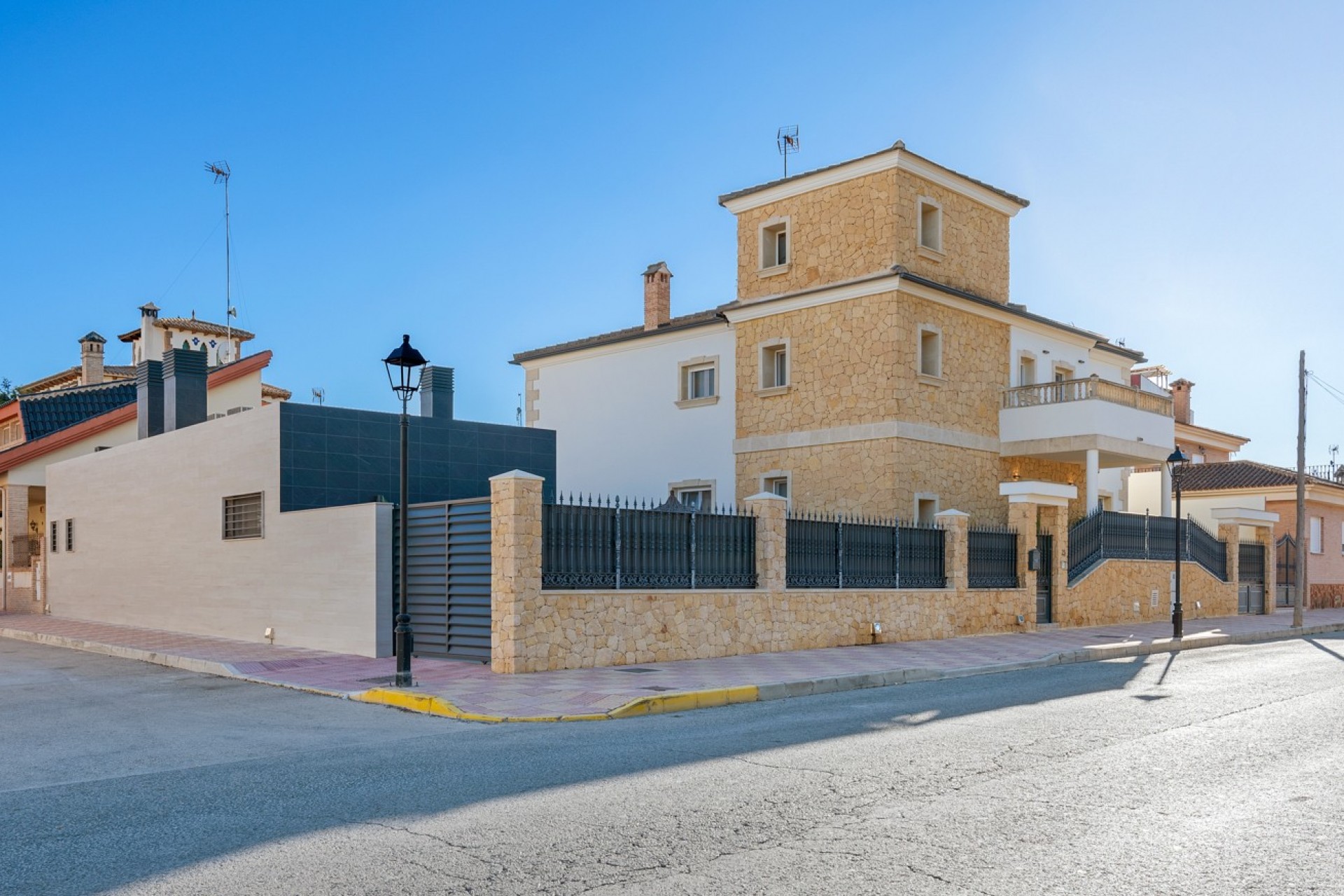 Herverkoop - 4. House - Detached Villa - Jacarilla - Orihuela