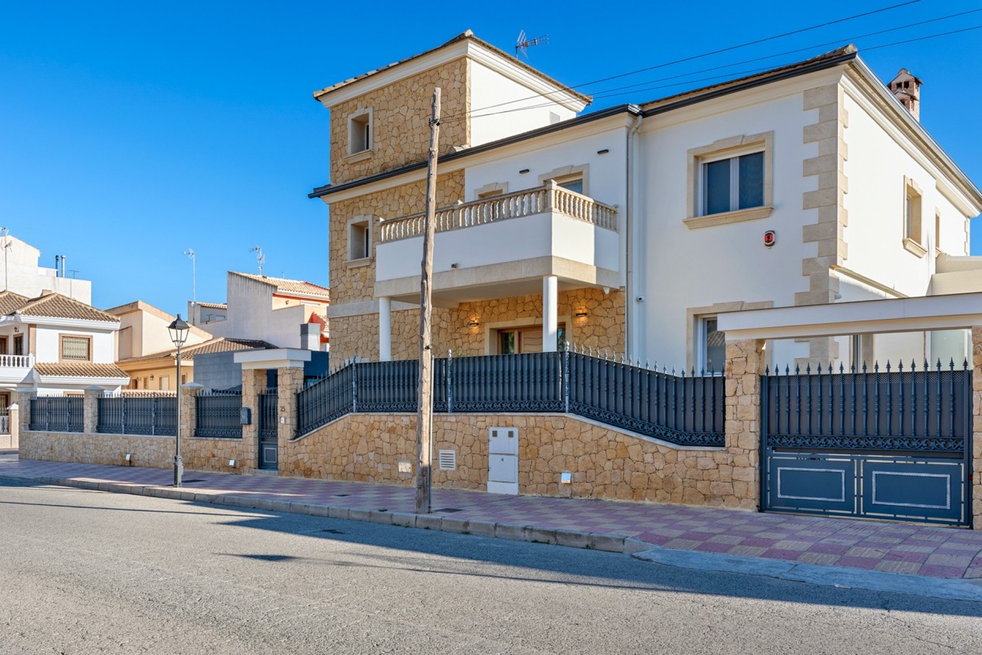 Herverkoop - 4. House - Detached Villa - Jacarilla - Orihuela