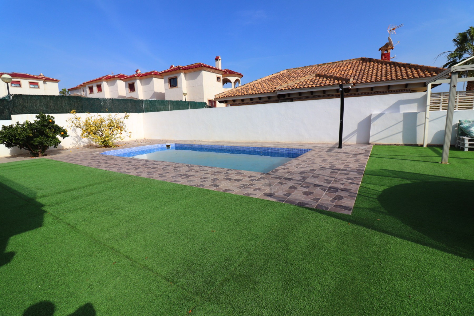 Herverkoop - 4. House - Detached Villa - La Marina - Rojales