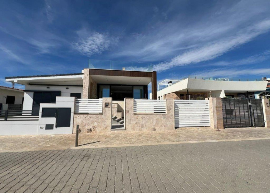 Herverkoop - 4. House - Detached Villa - La Mata - Torrevieja