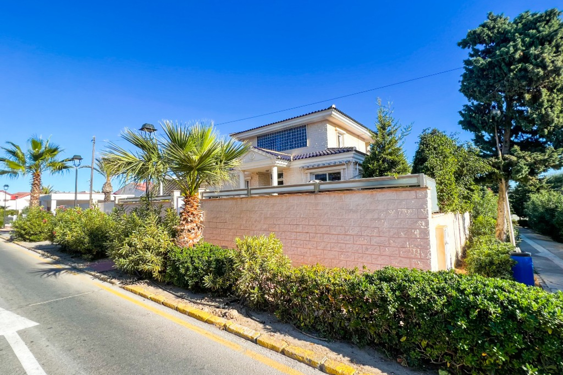 Herverkoop - 4. House - Detached Villa - La Mata - Torrevieja