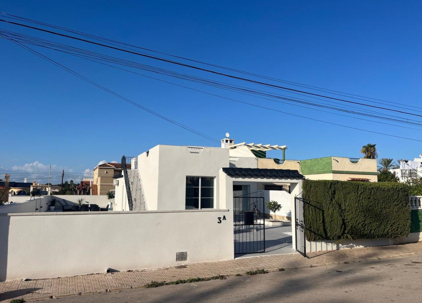 Herverkoop - 4. House - Detached Villa - La Siesta - Torrevieja