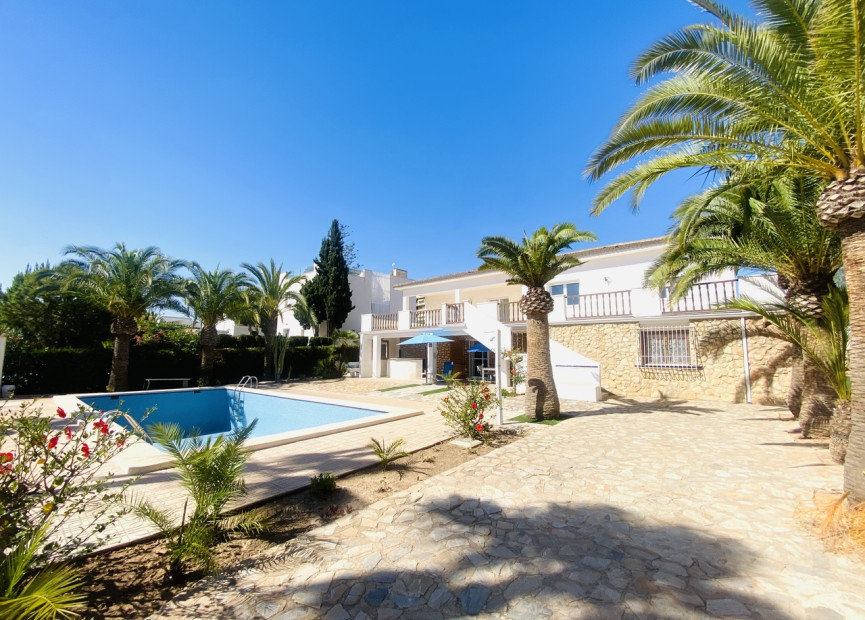 Herverkoop - 4. House - Detached Villa - La Zenia - Orihuela Costa