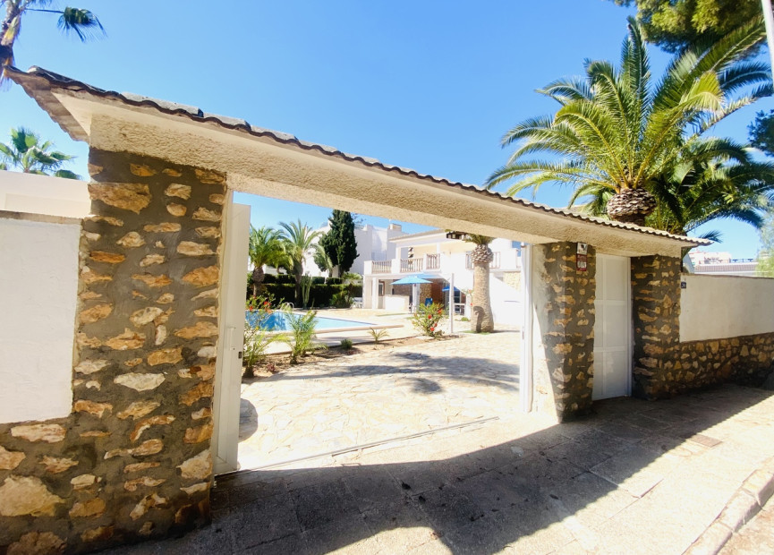 Herverkoop - 4. House - Detached Villa - La Zenia - Orihuela Costa