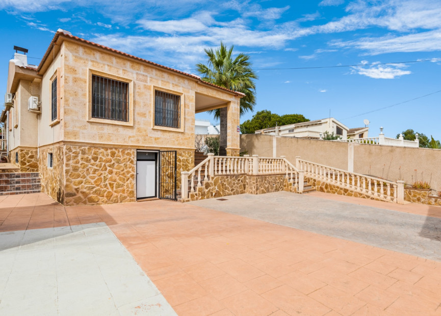 Herverkoop - 4. House - Detached Villa - Los Balcones - Orihuela Costa