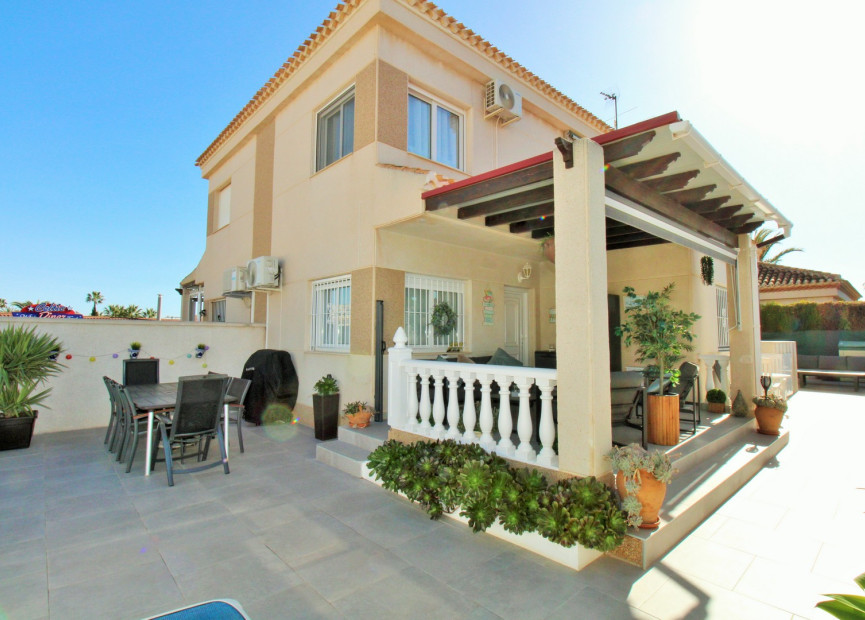 Herverkoop - 4. House - Detached Villa - Playa Flamenca - Orihuela Costa