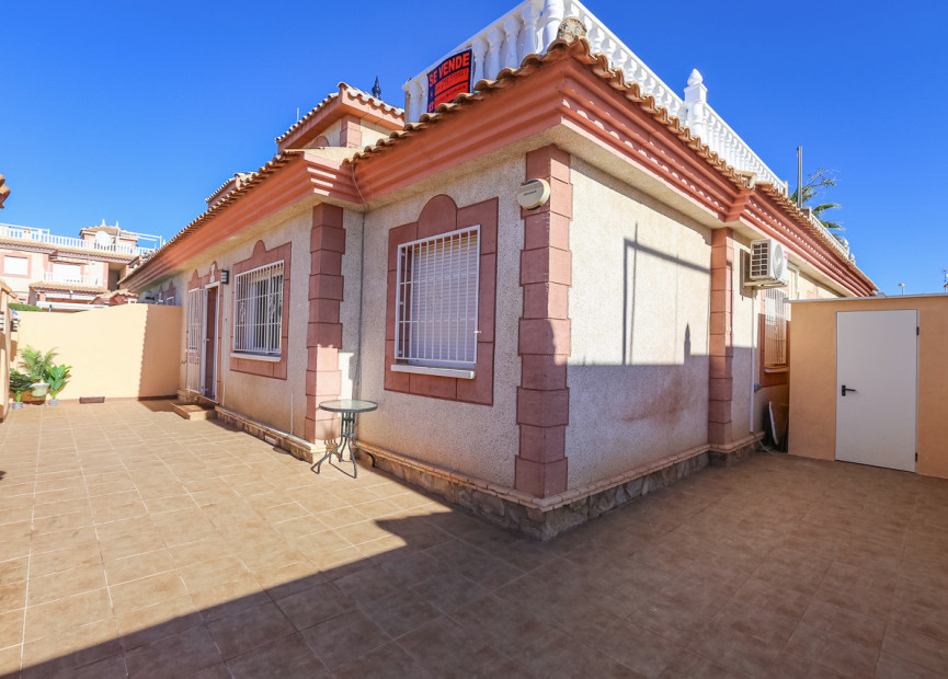 Herverkoop - 4. House - Detached Villa - Playa Flamenca - Orihuela Costa