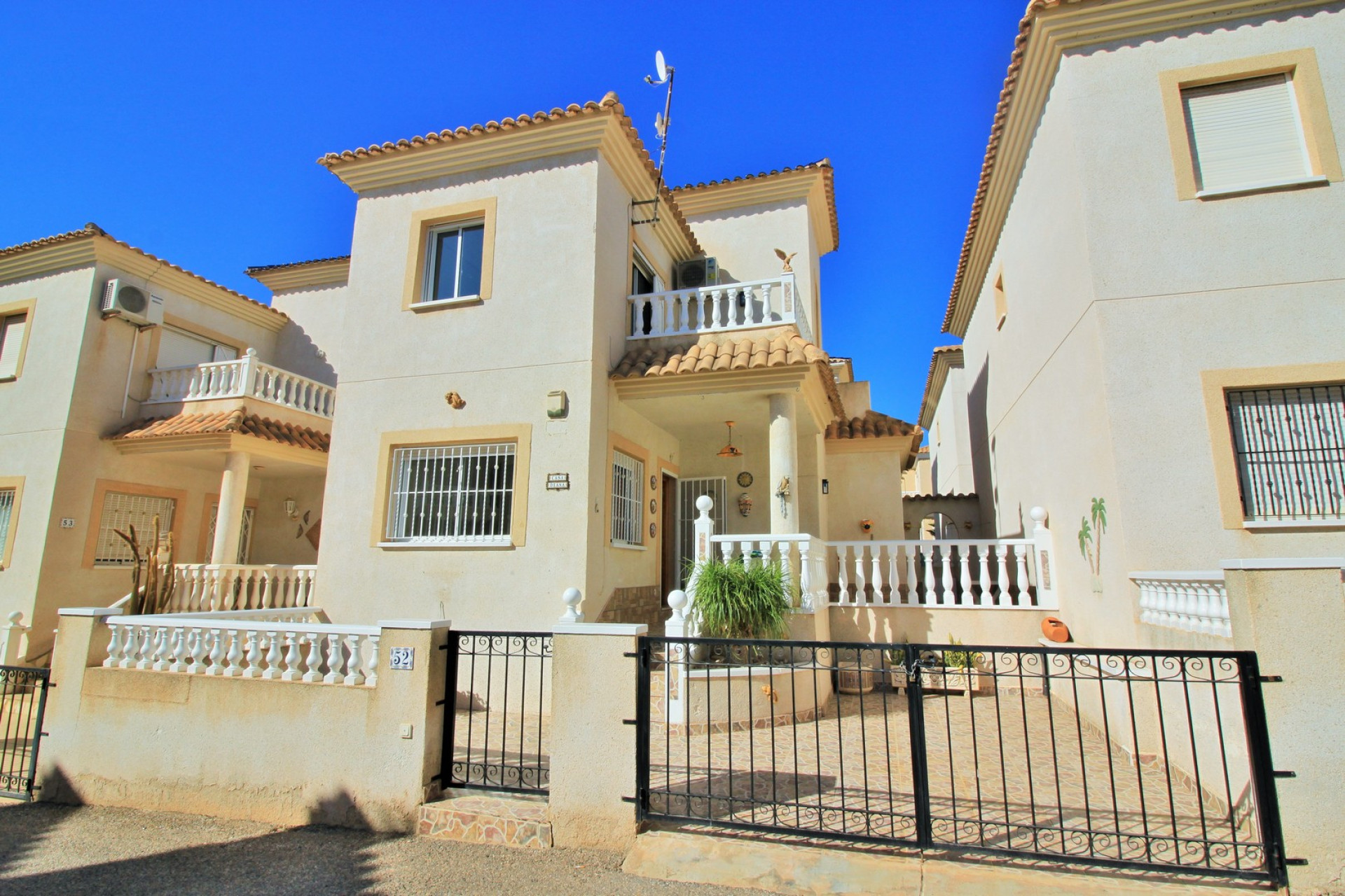 Herverkoop - 4. House - Detached Villa - Playa Flamenca - Orihuela Costa