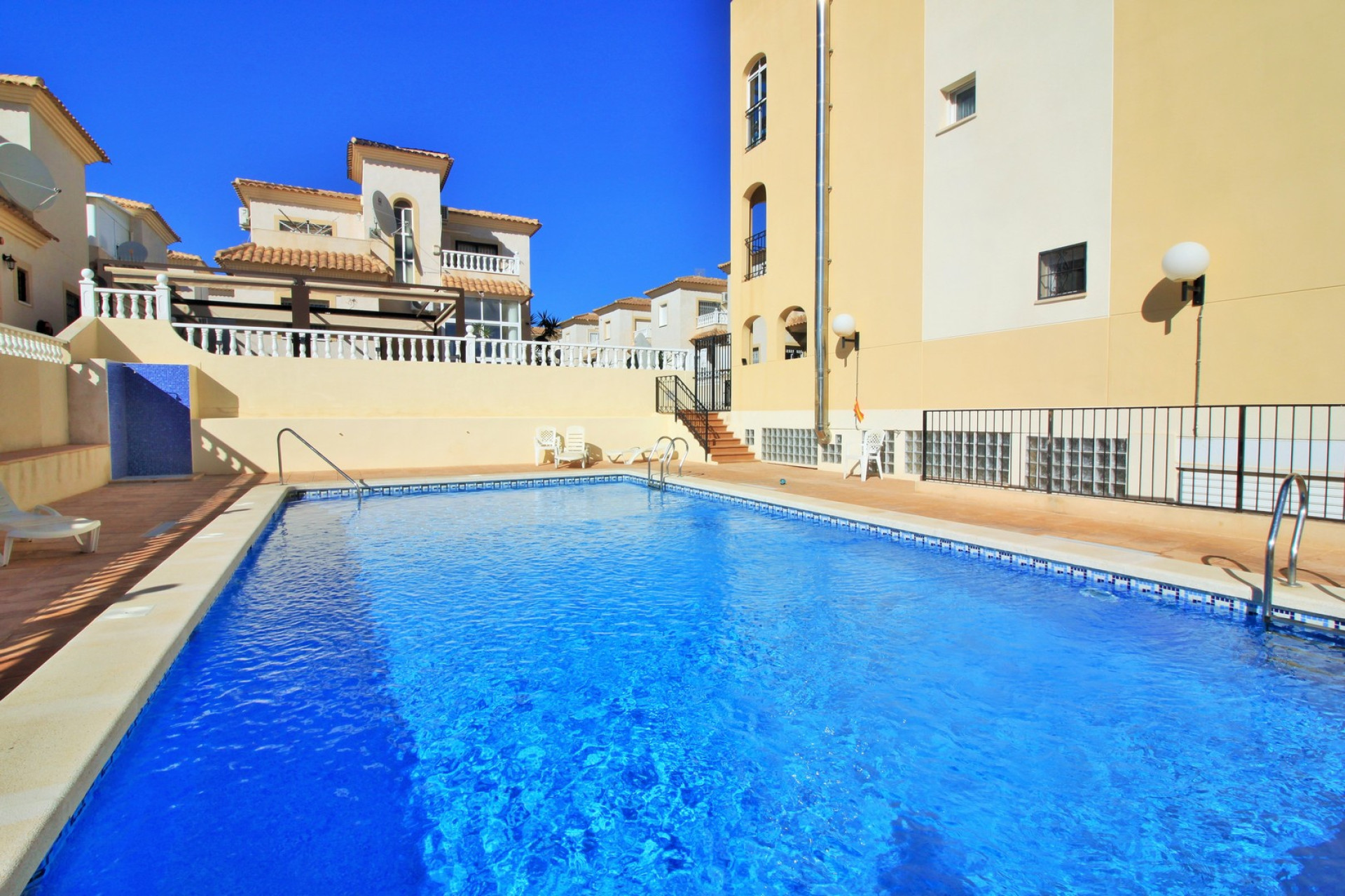 Herverkoop - 4. House - Detached Villa - Playa Flamenca - Orihuela Costa