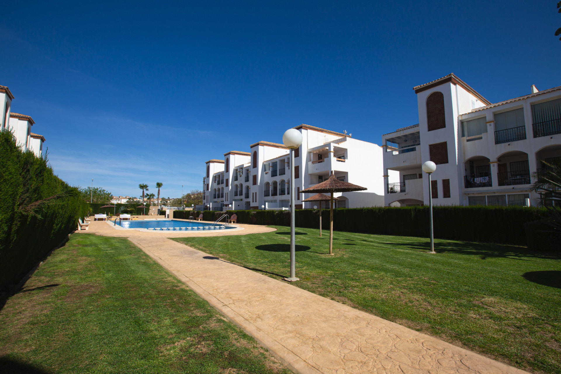 Herverkoop - 4. House - Detached Villa - Punta Prima - Orihuela Costa