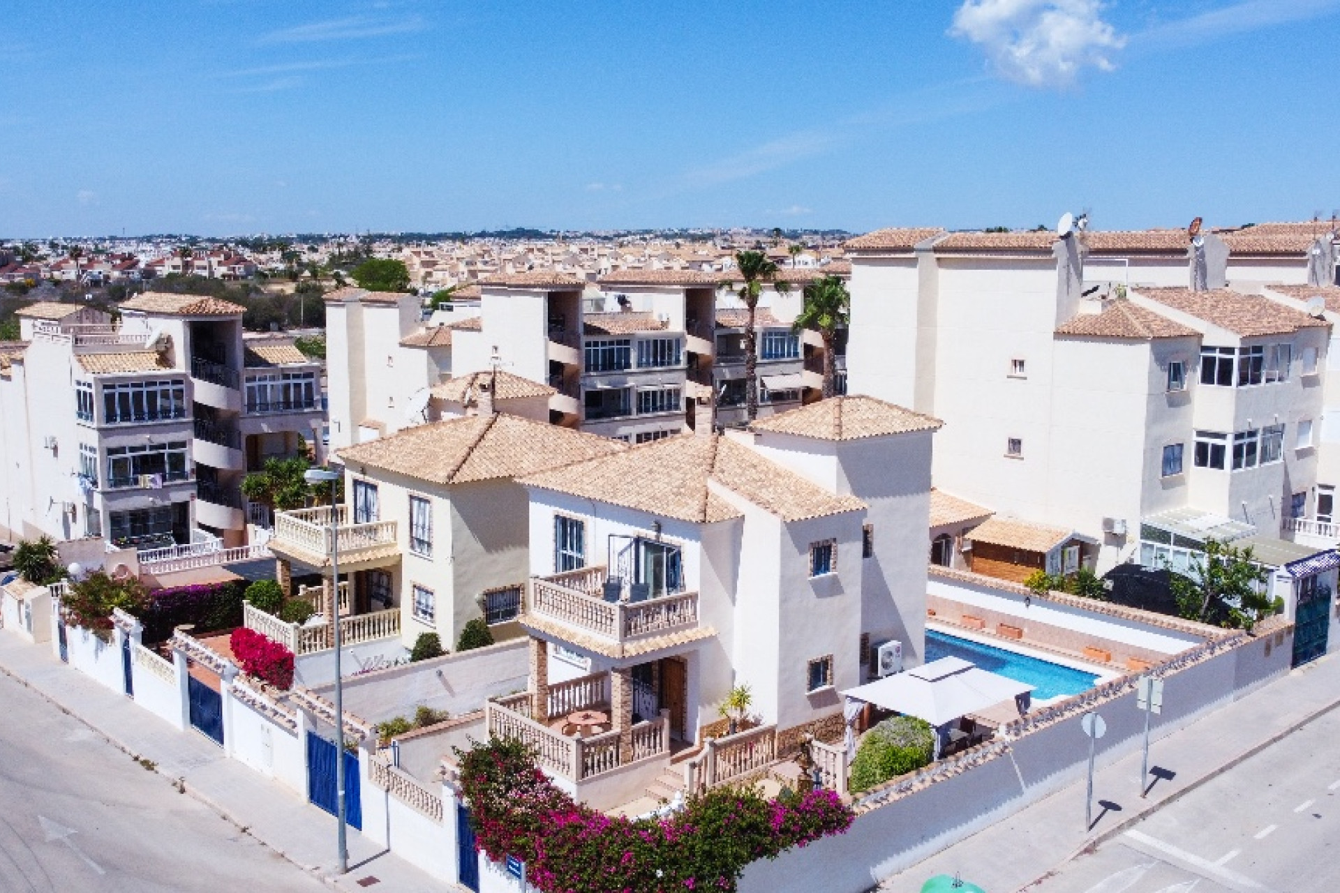 Herverkoop - 4. House - Detached Villa - Punta Prima - Orihuela Costa