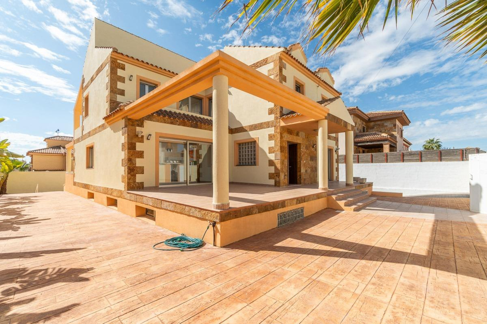 Herverkoop - 4. House - Detached Villa - Torrevieja - Aguas nuevas 2