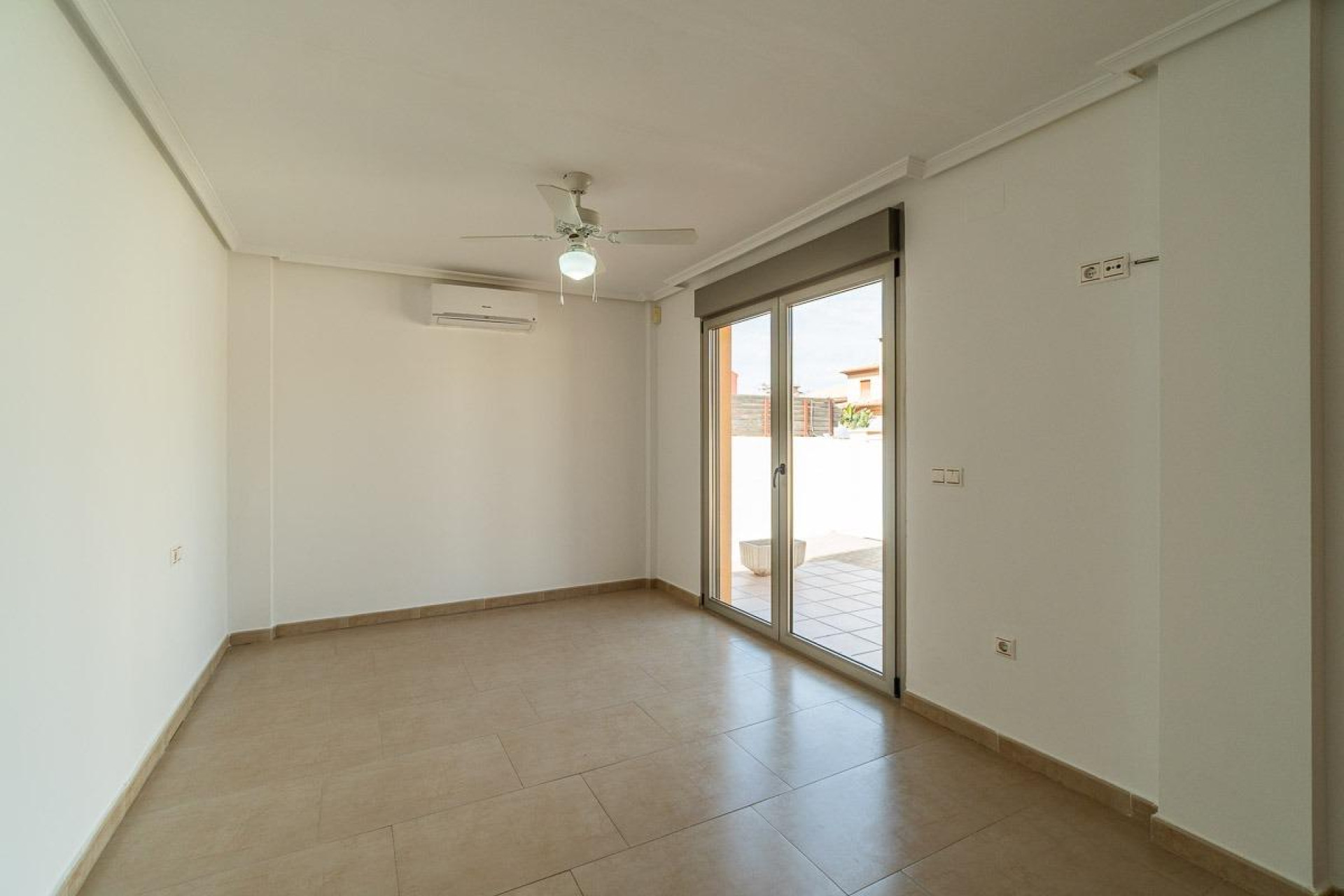 Herverkoop - 4. House - Detached Villa - Torrevieja - Aguas nuevas 2