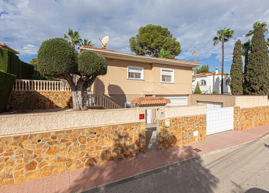 Herverkoop - 4. House - Detached Villa - Villamartin - Las Filipinas