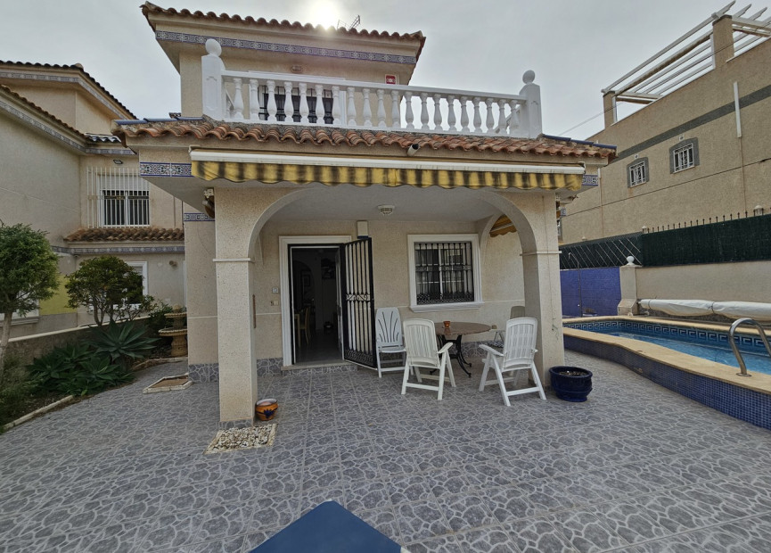 Herverkoop - 4. House - Detached Villa - Villamartin - Orihuela Costa