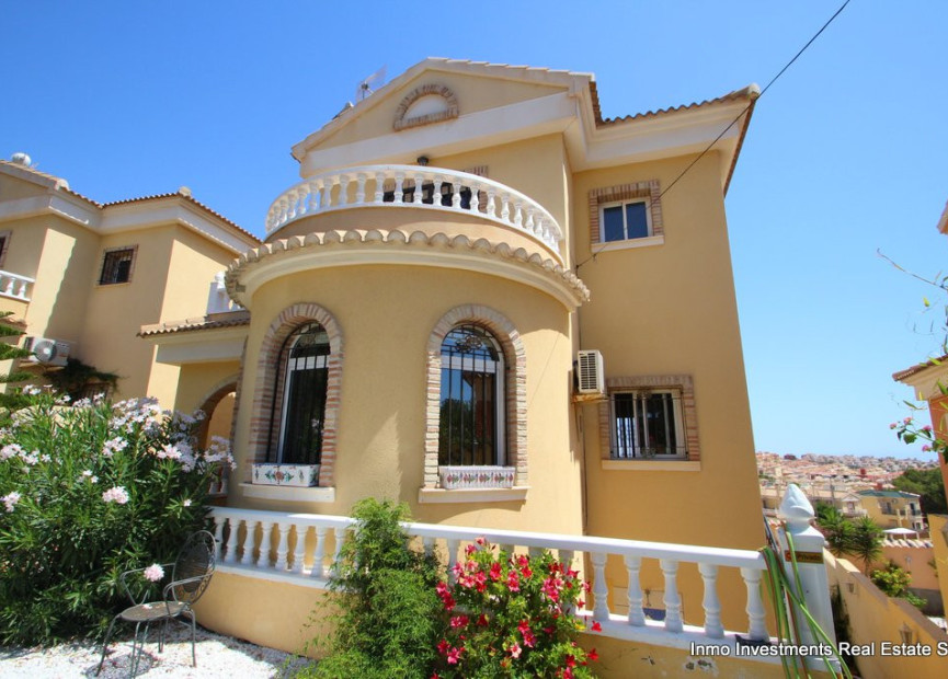 Herverkoop - 4. House - Detached Villa - Villamartin - Orihuela Costa