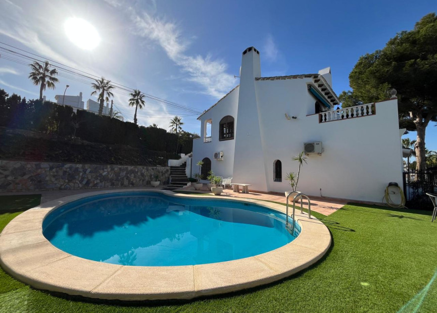 Herverkoop - 4. House - Detached Villa - Villamartin - Orihuela Costa