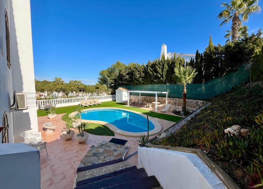 Herverkoop - 4. House - Detached Villa - Villamartin - Orihuela Costa