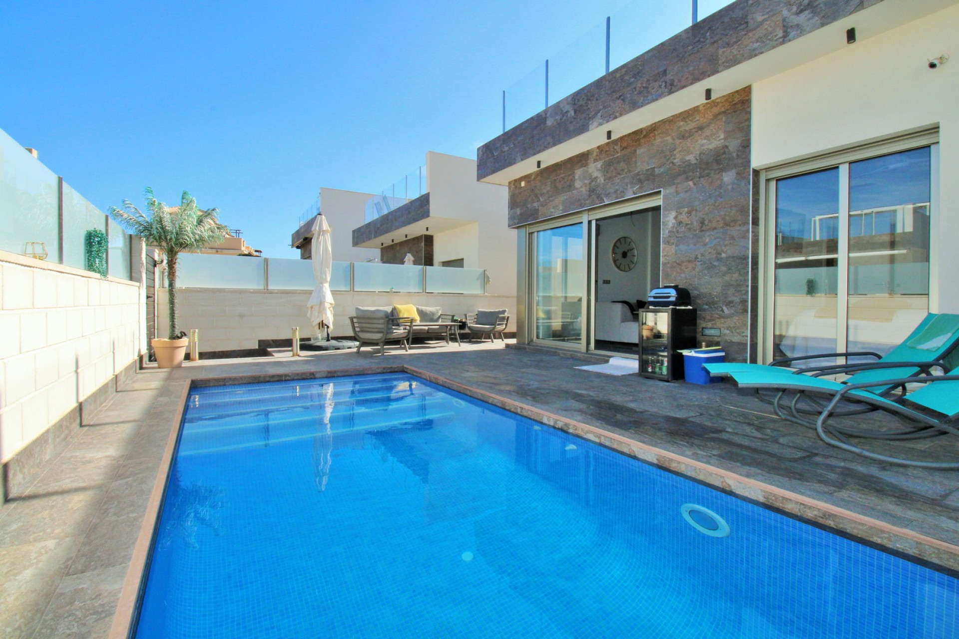 Herverkoop - 4. House - Detached Villa - Villamartin - Orihuela Costa