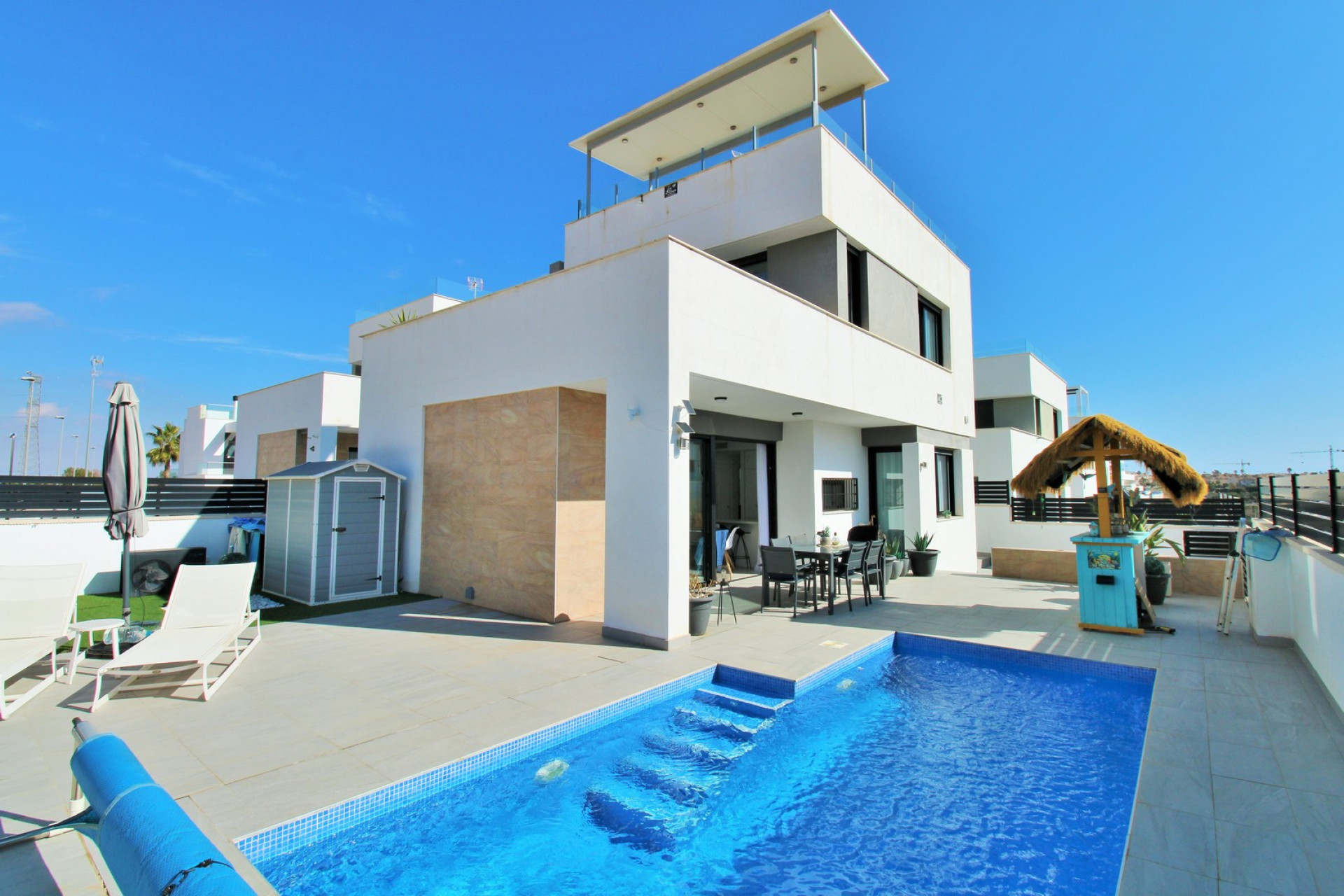 Herverkoop - 4. House - Detached Villa - Villamartin - Orihuela Costa