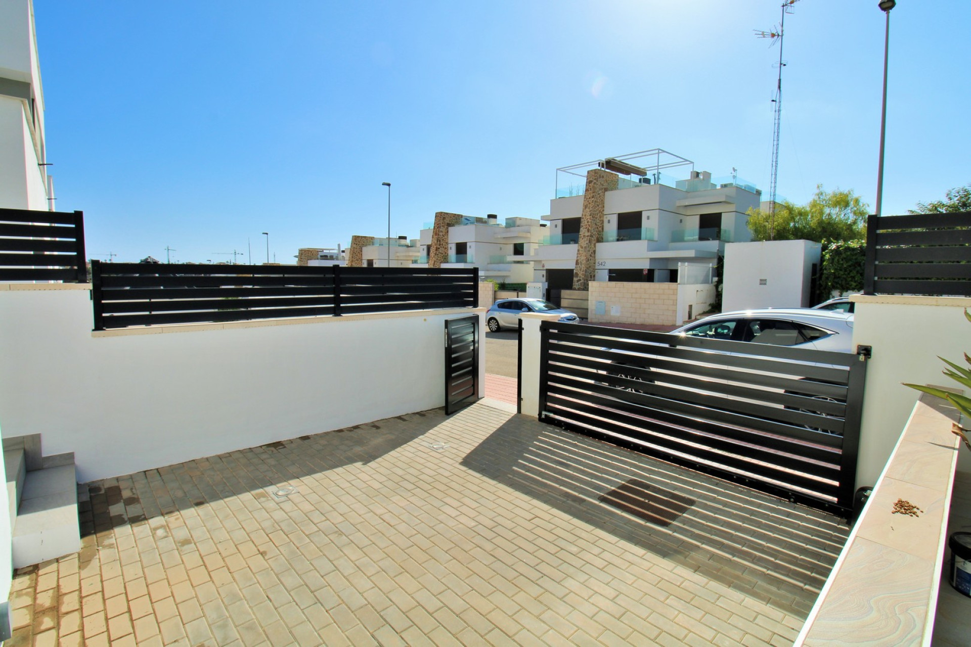 Herverkoop - 4. House - Detached Villa - Villamartin - Orihuela Costa