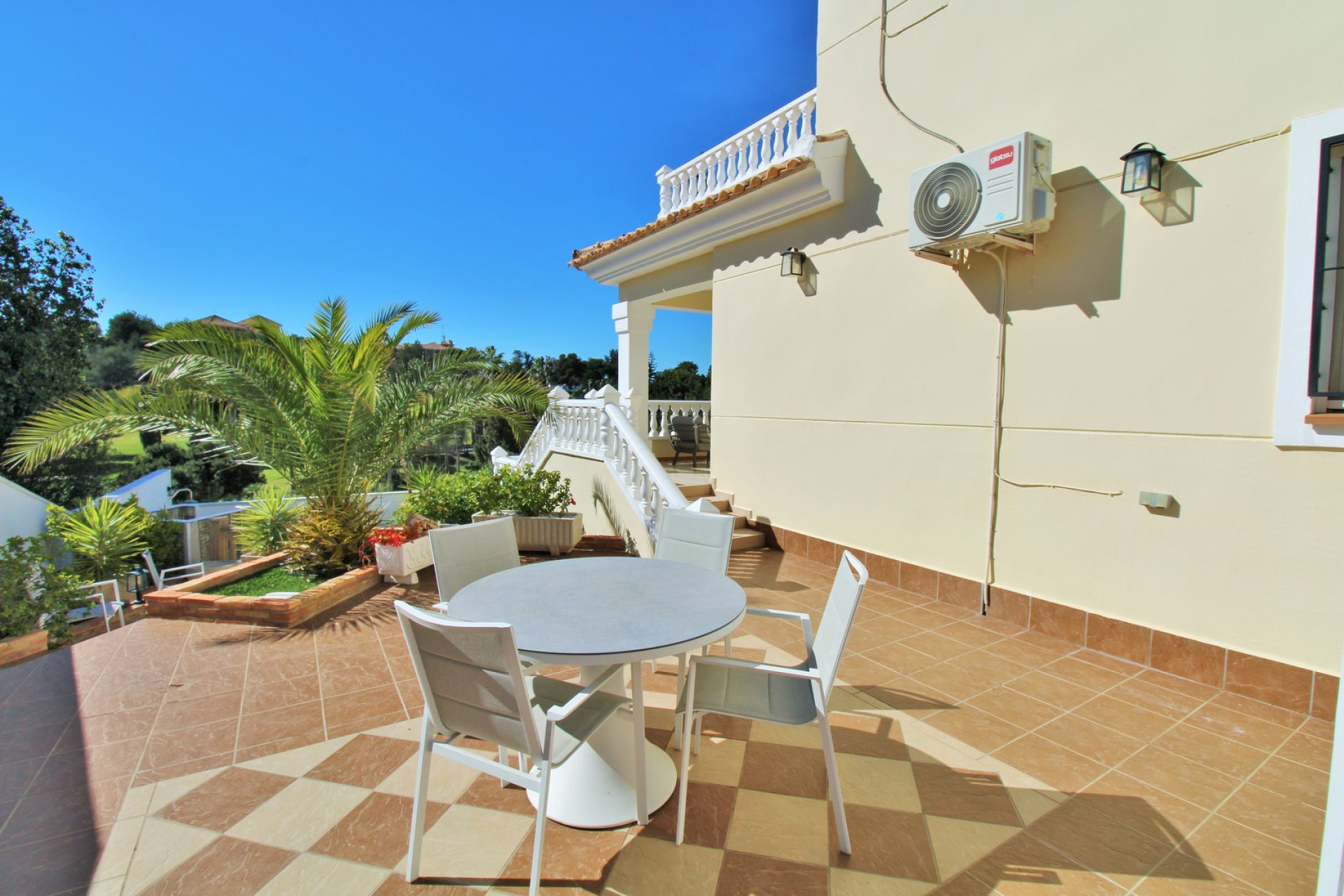 Herverkoop - 4. House - Detached Villa - Villamartin - Orihuela Costa