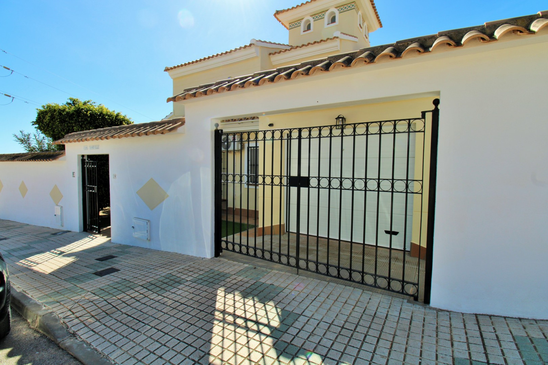 Herverkoop - 4. House - Detached Villa - Villamartin - Orihuela Costa