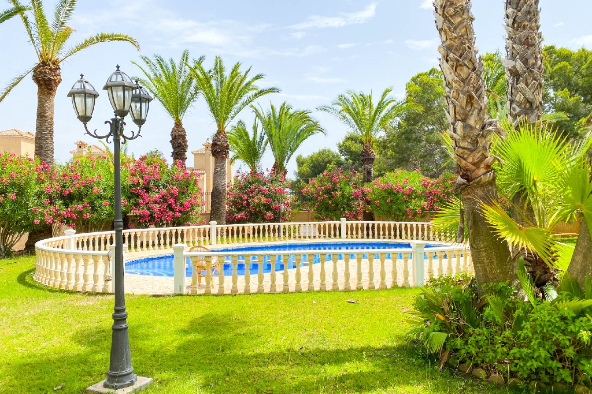 Herverkoop - 4. House - Detached Villa - Villamartin - Orihuela Costa