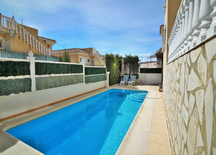 Herverkoop - 4. House - Detached Villa - Villamartin - Orihuela Costa