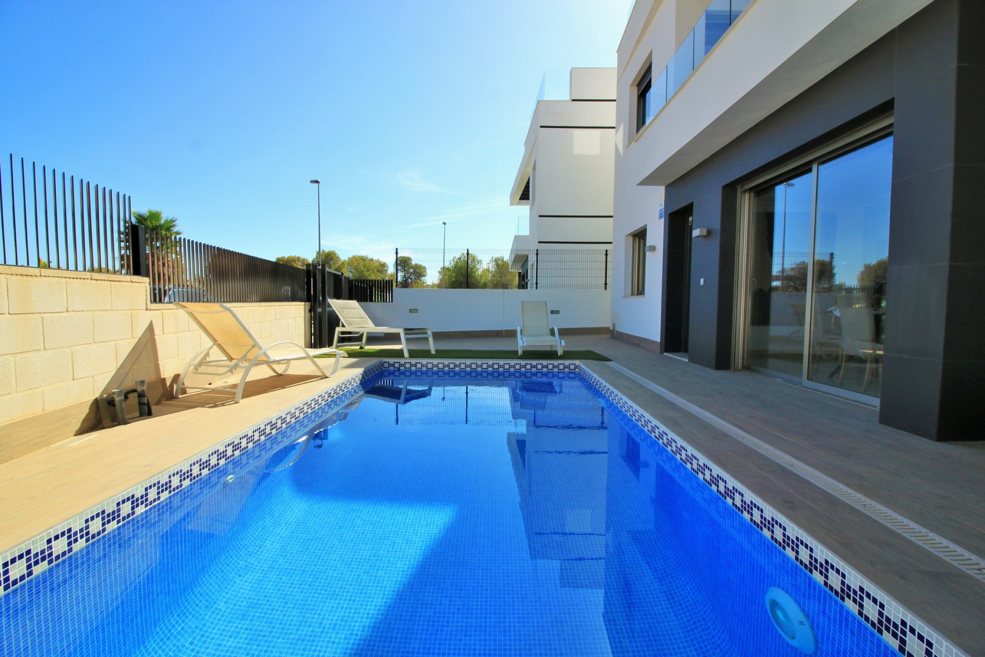 Herverkoop - 4. House - Detached Villa - Villamartin - Orihuela Costa