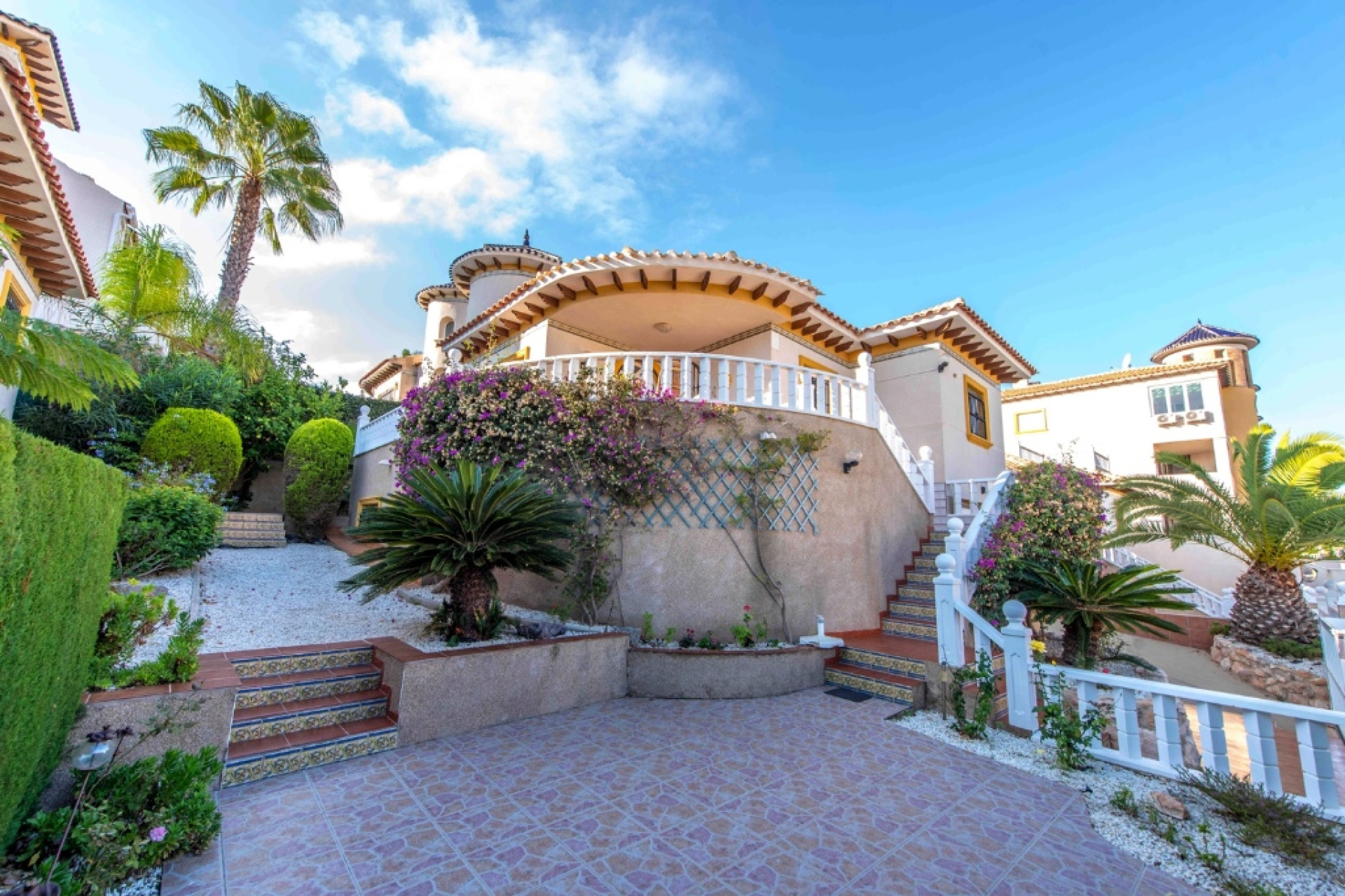 Herverkoop - 4. House - Detached Villa - Villamartin - Orihuela Costa