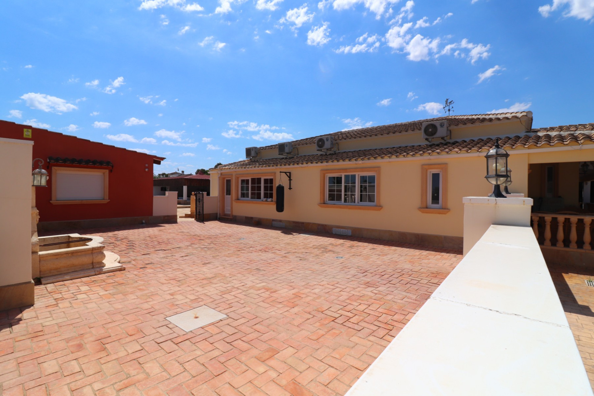 Herverkoop - 5. Finca / Country Property - Heredades - Catral