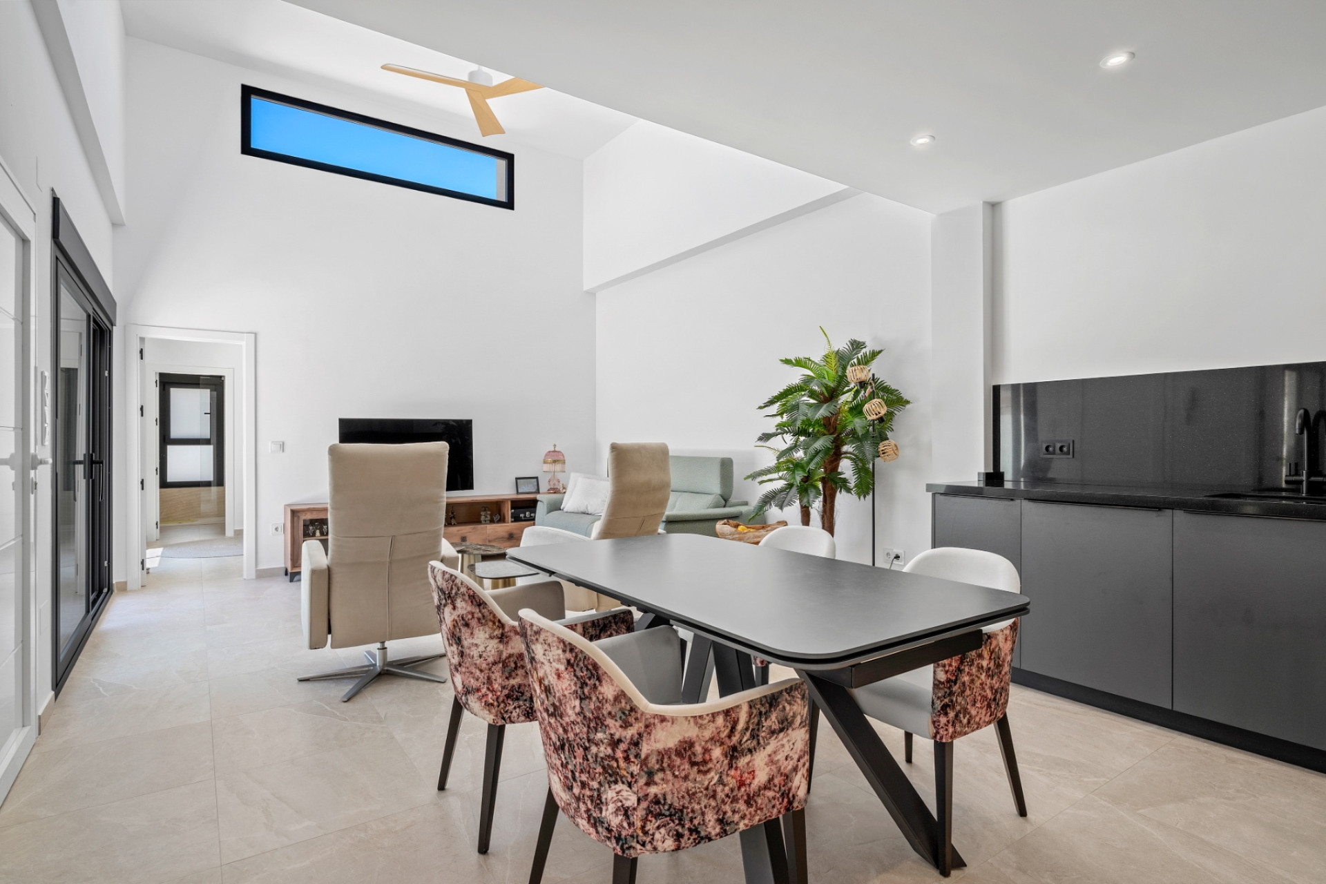 Herverkoop - 6. Vrijstaande villa - Daya Nueva - Costa Blanca Zuid