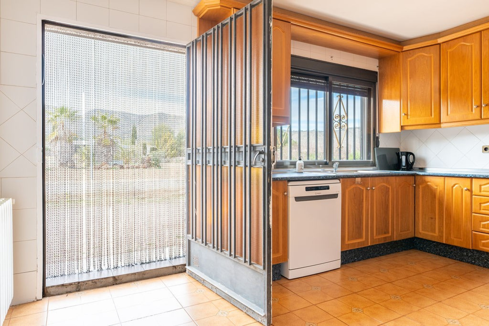 Herverkoop - 6. Vrijstaande villa - Hondón de las Nieves - Costa Blanca Zuid