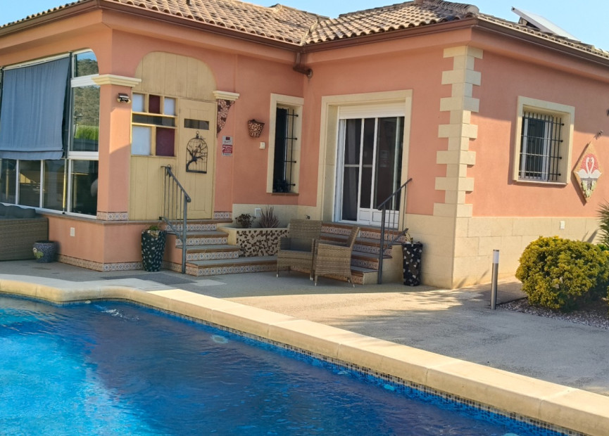 Herverkoop - 6. Vrijstaande villa - La Romana - Costa Blanca Noord